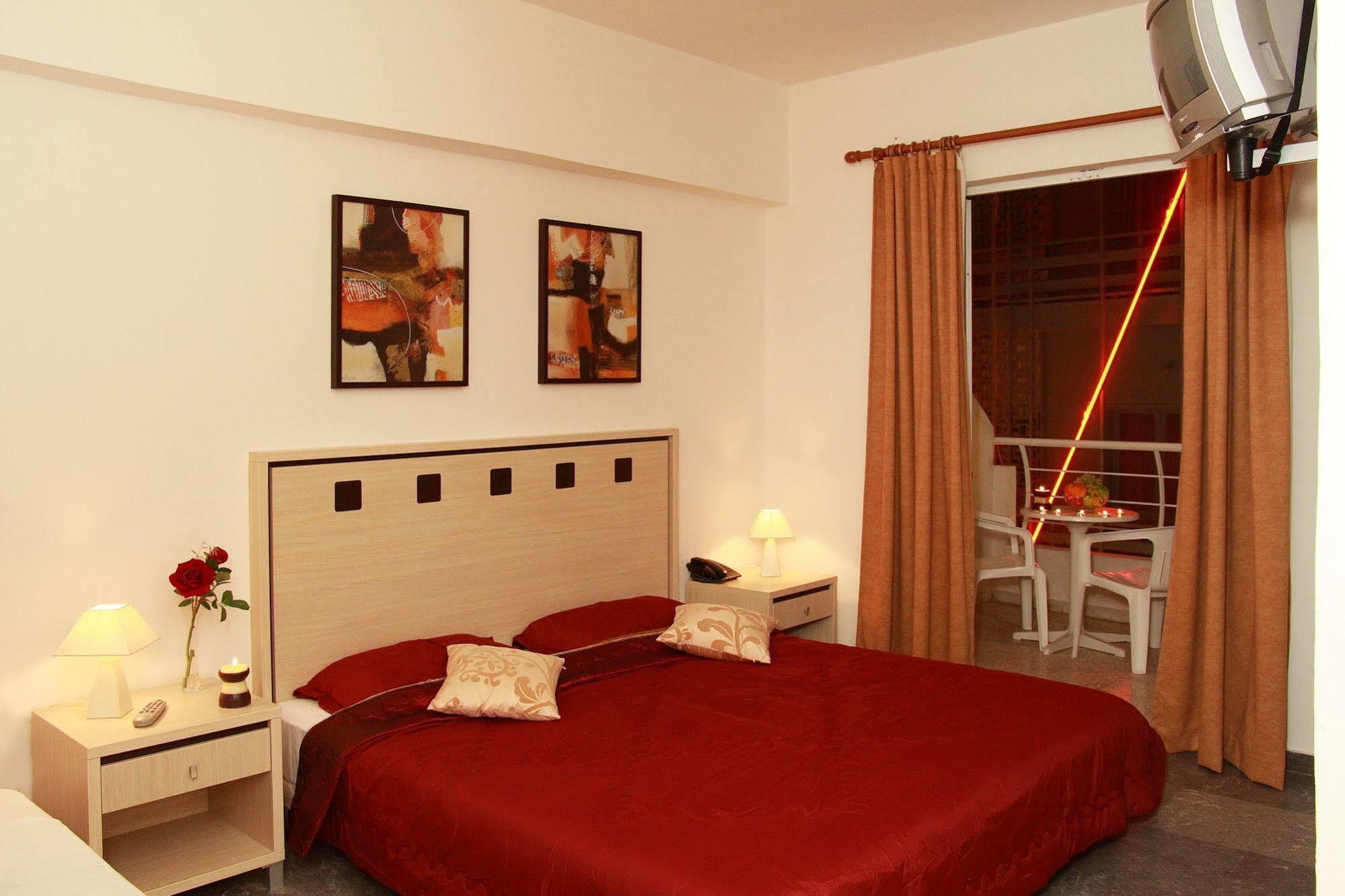 Nancy Hotel Χερσόνησος Εξωτερικό φωτογραφία